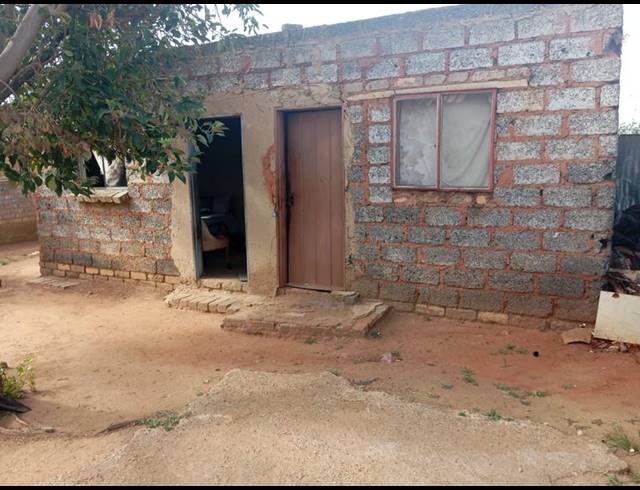 2 BEDROOM HOUSE FOR SALE IN KATLEHONG SOUTH